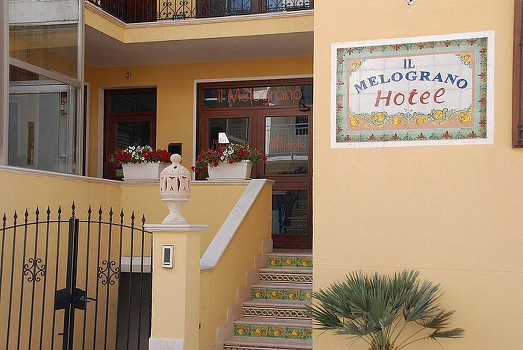 Hotel Il Melograno San Vito Lo Capo Exteriör bild